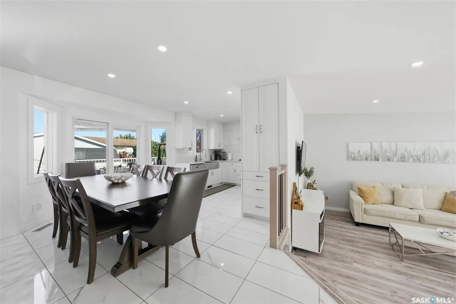1010 Haslam CRESCENT
