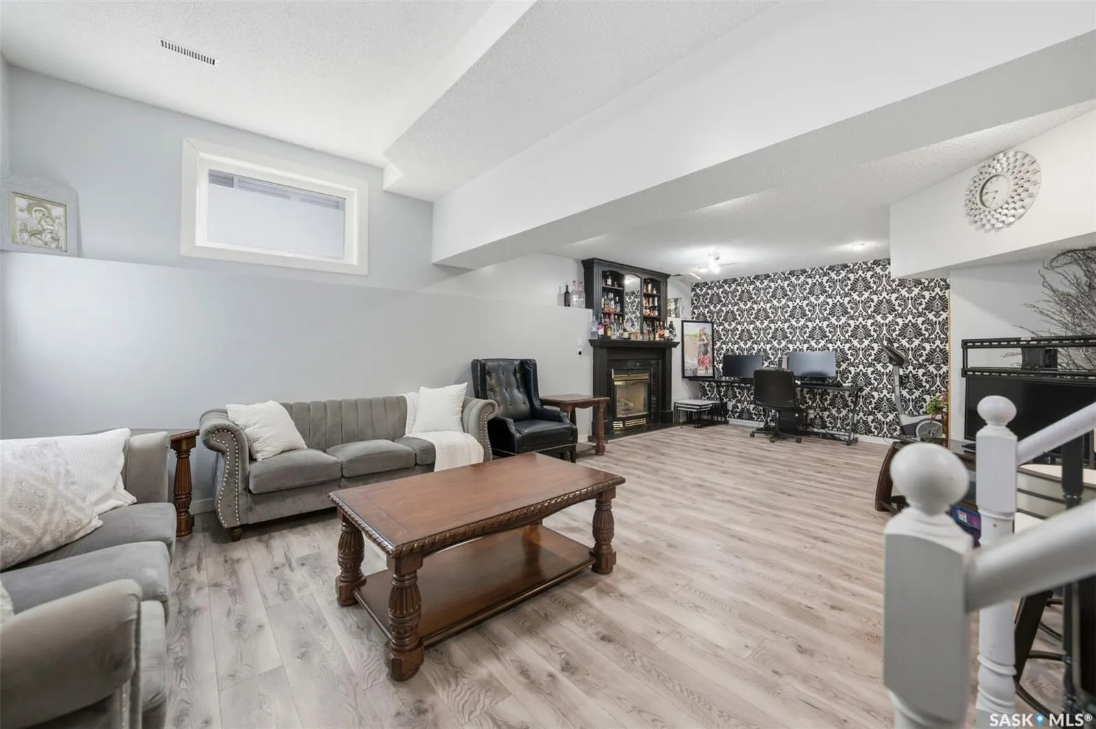 1010 Haslam CRESCENT