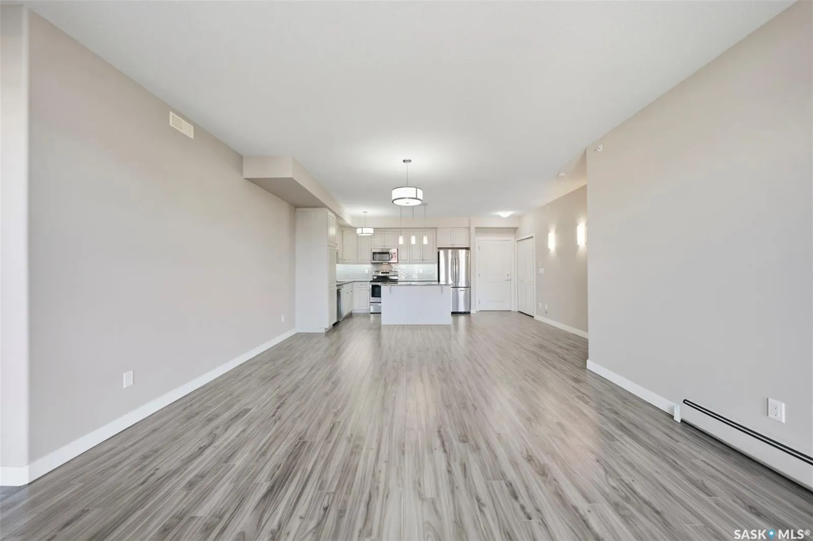 1035 Moss AVENUE, #324