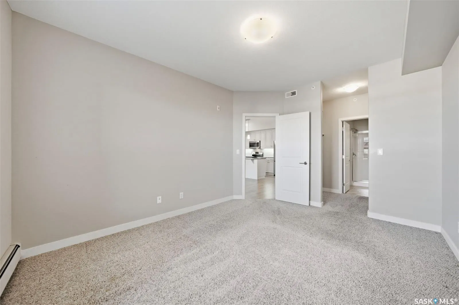 1035 Moss AVENUE, #324