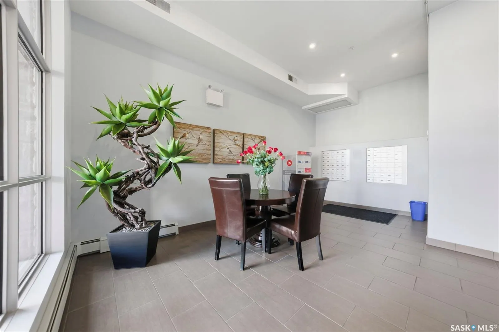 1035 Moss AVENUE, #324