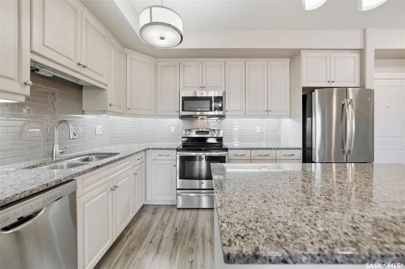 1035 Moss AVENUE, #324