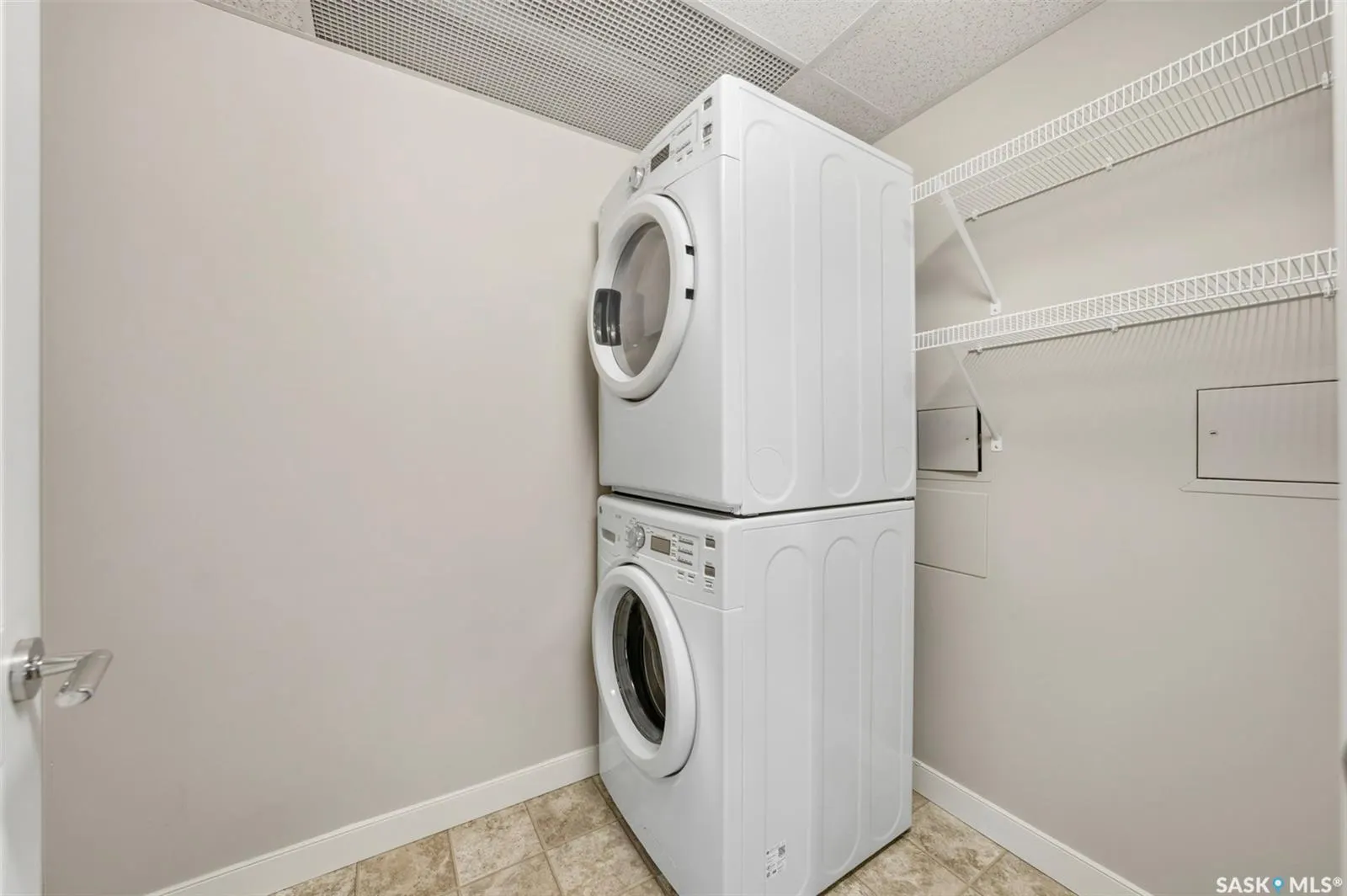 1035 Moss AVENUE, #324