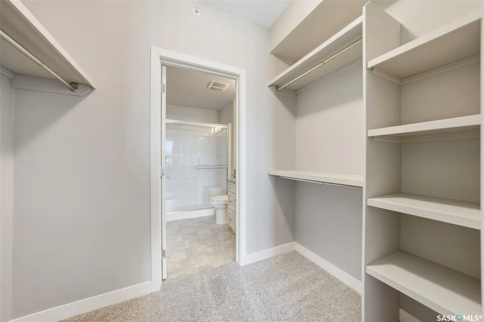 1035 Moss AVENUE, #324