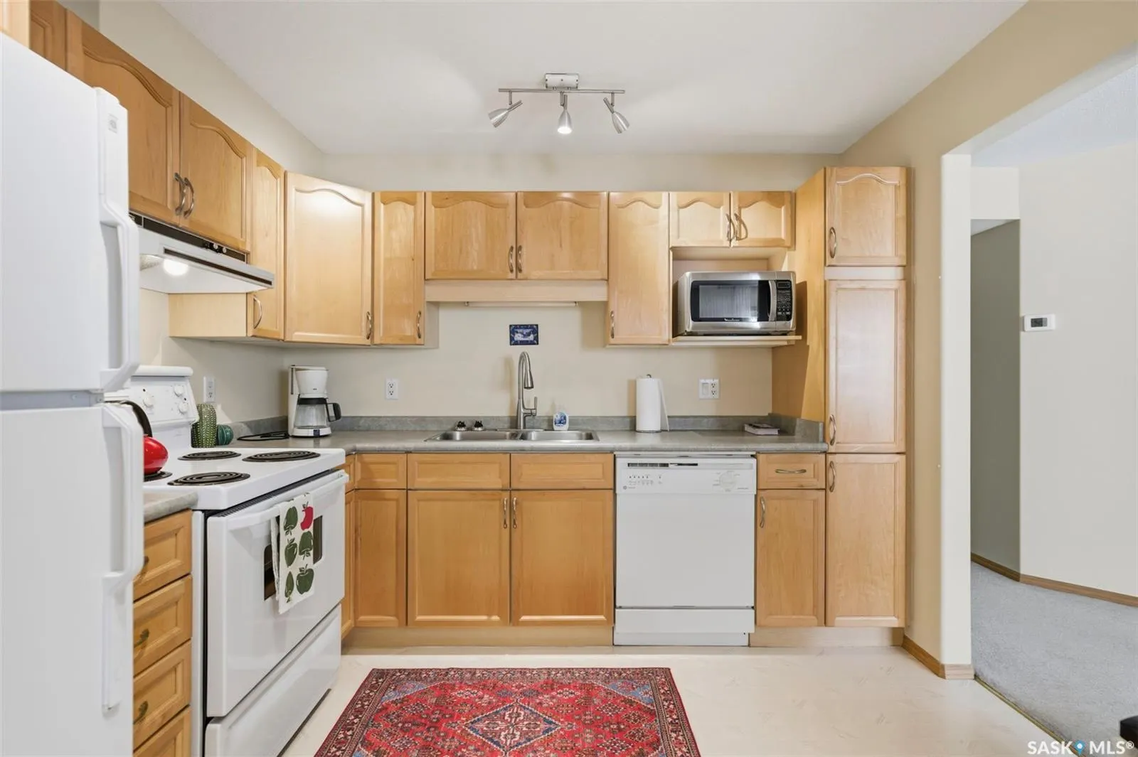 505 Main STREET, #104