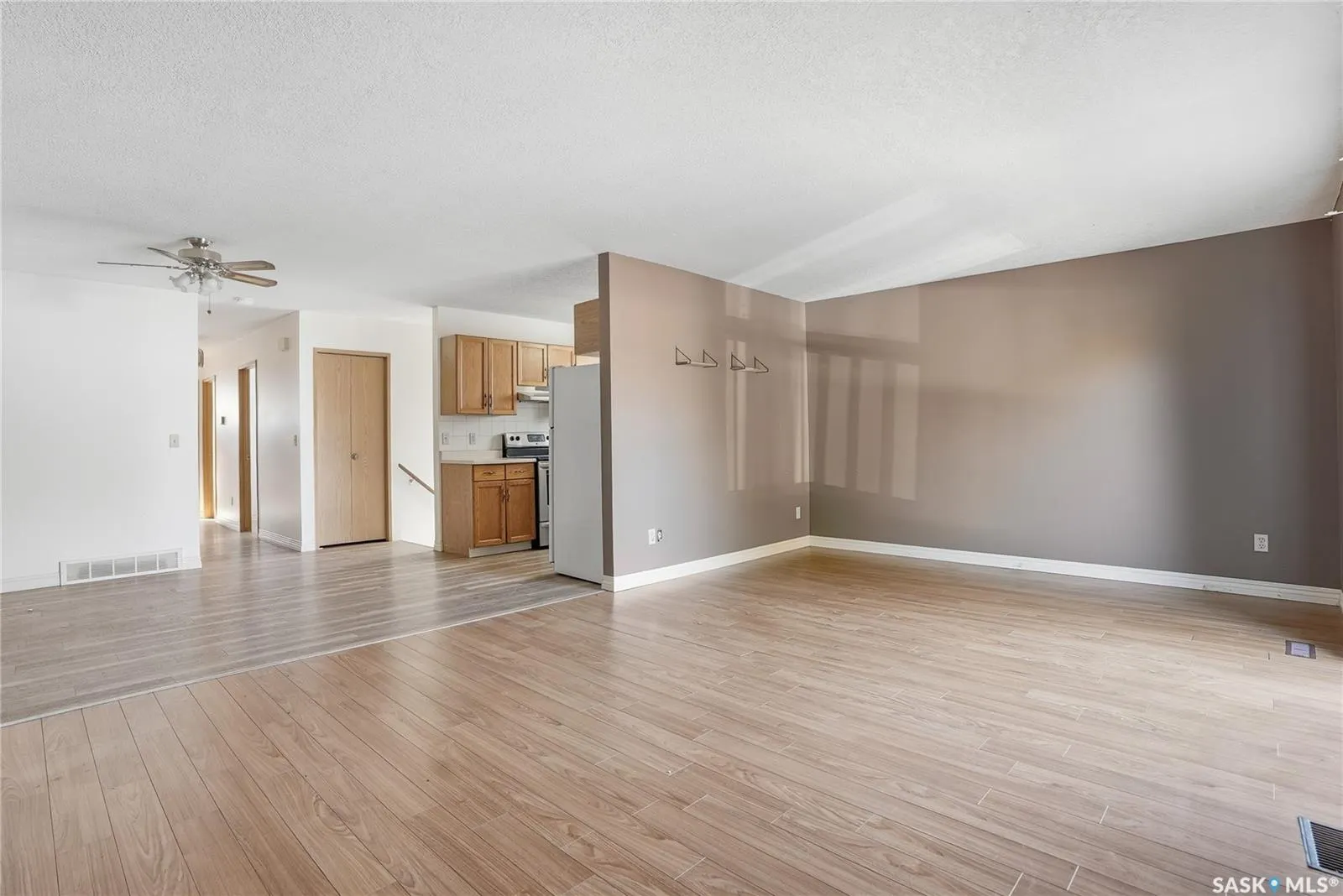 121 Olmstead ROAD