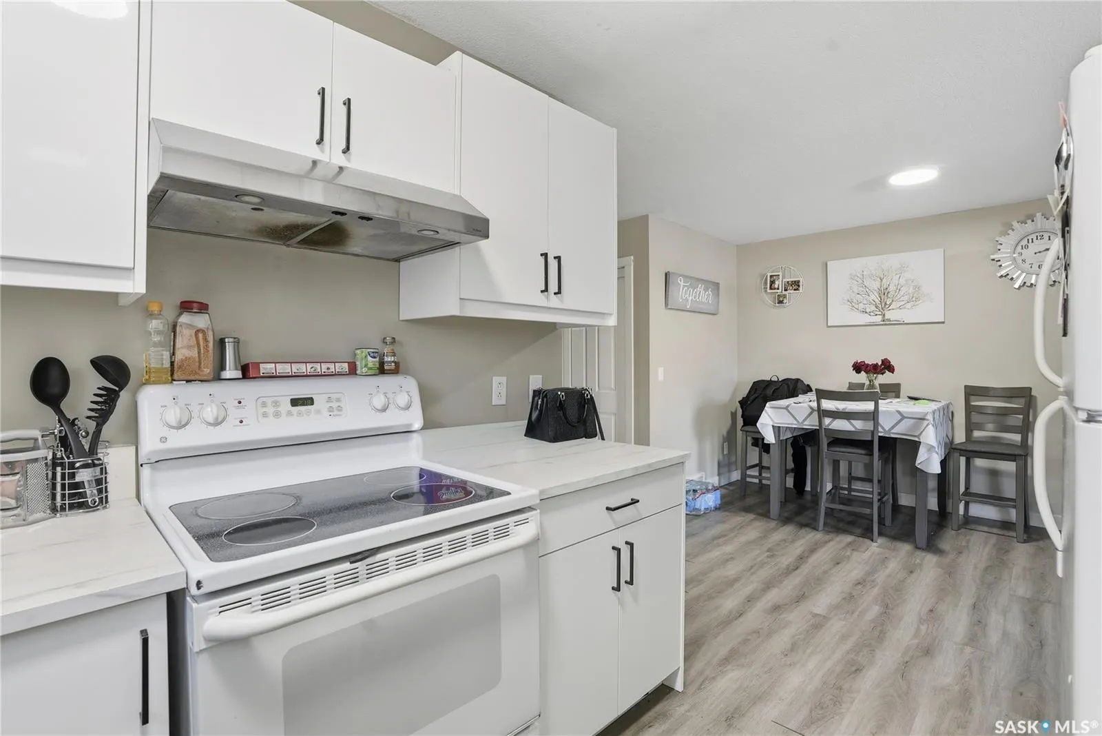 121 Olmstead ROAD