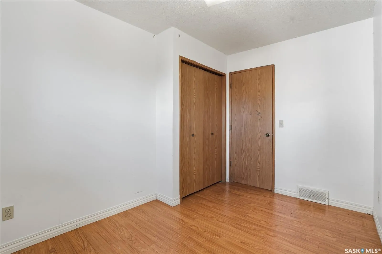 121 Olmstead ROAD