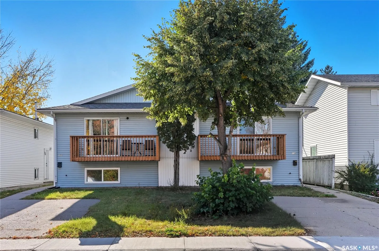 121 Olmstead ROAD