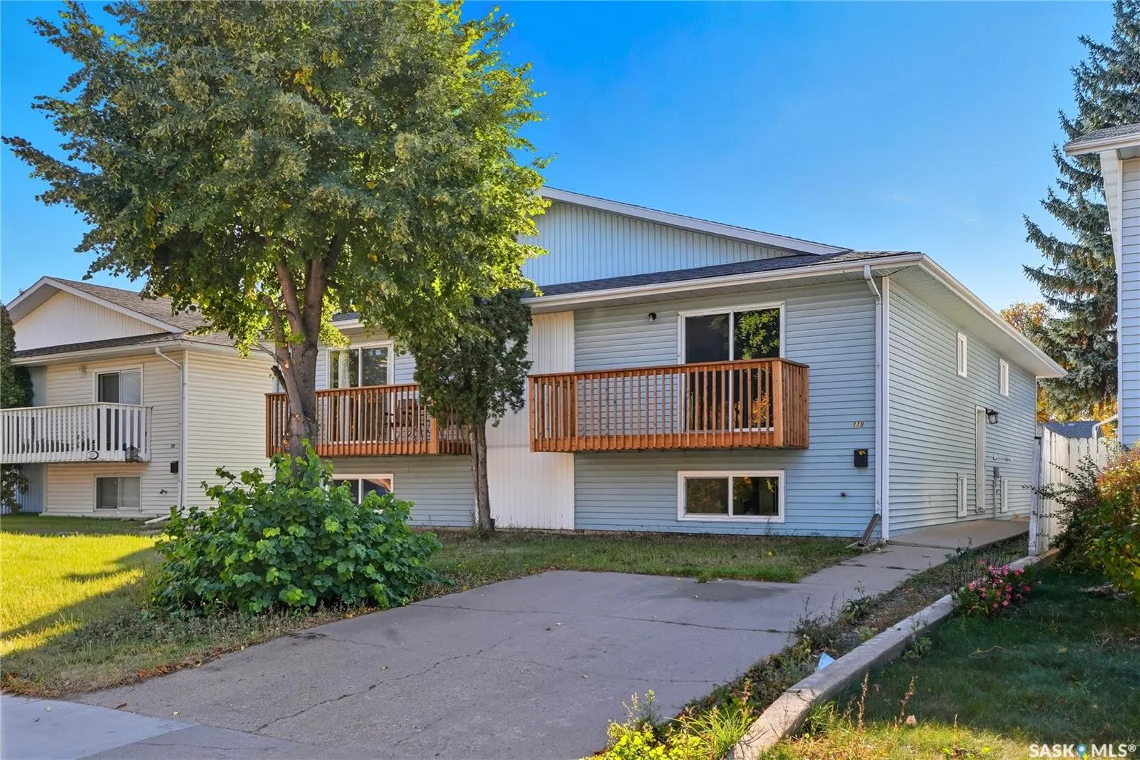 121 Olmstead ROAD