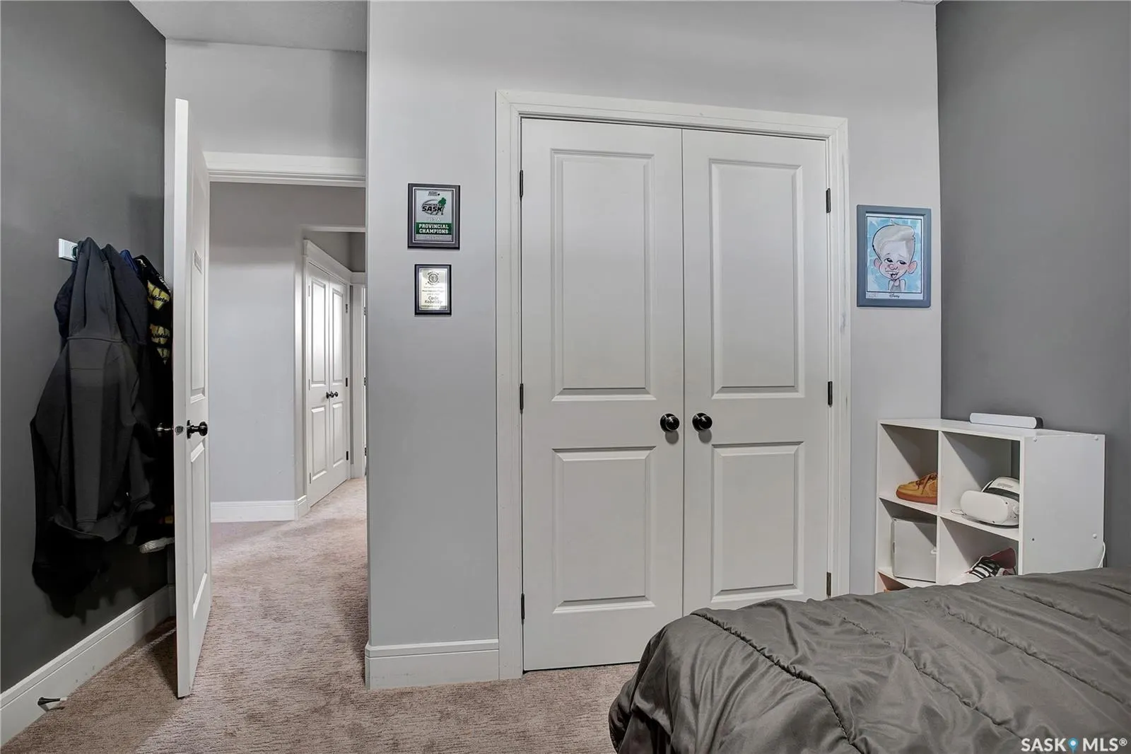20 Parkside DRIVE