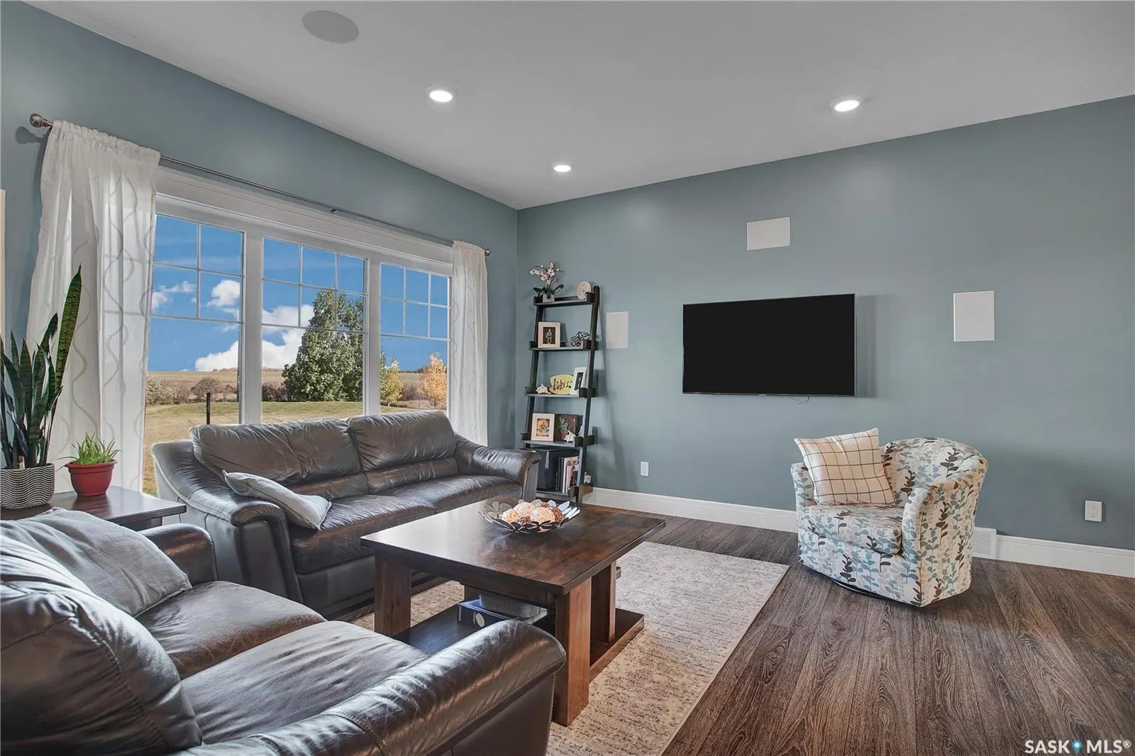 20 Parkside DRIVE