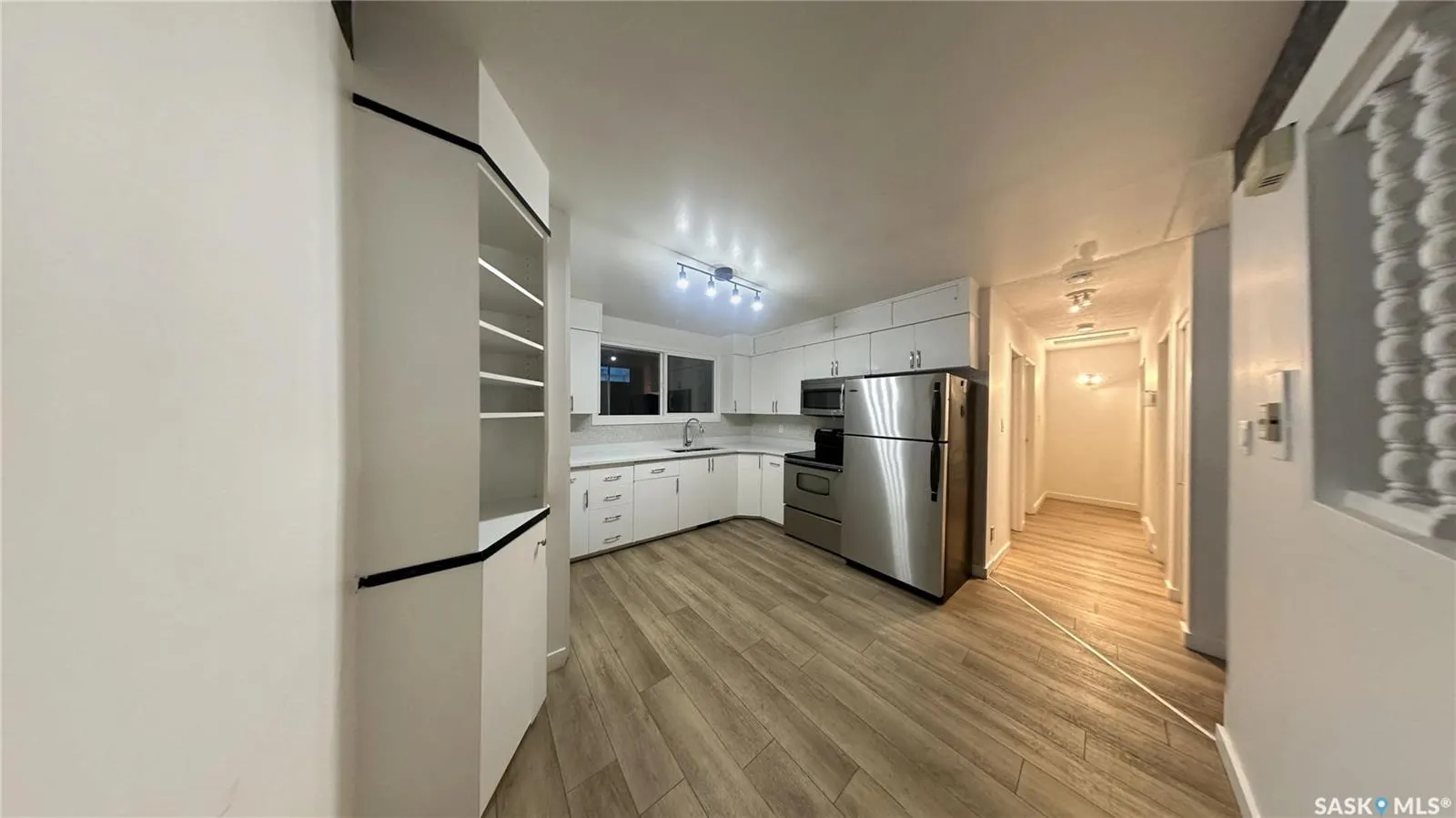 41 Cartier CRESCENT