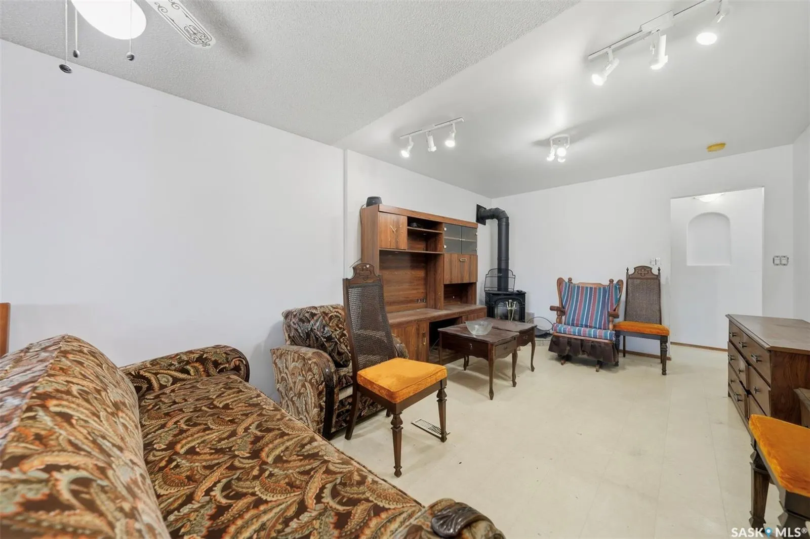 117 3rd STREET E