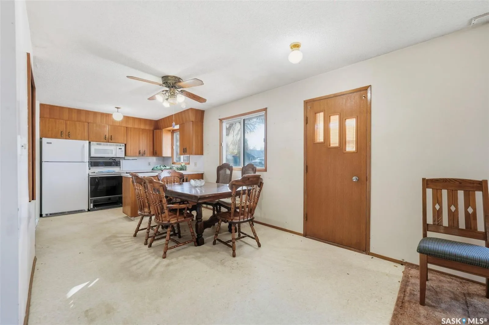 117 3rd STREET E