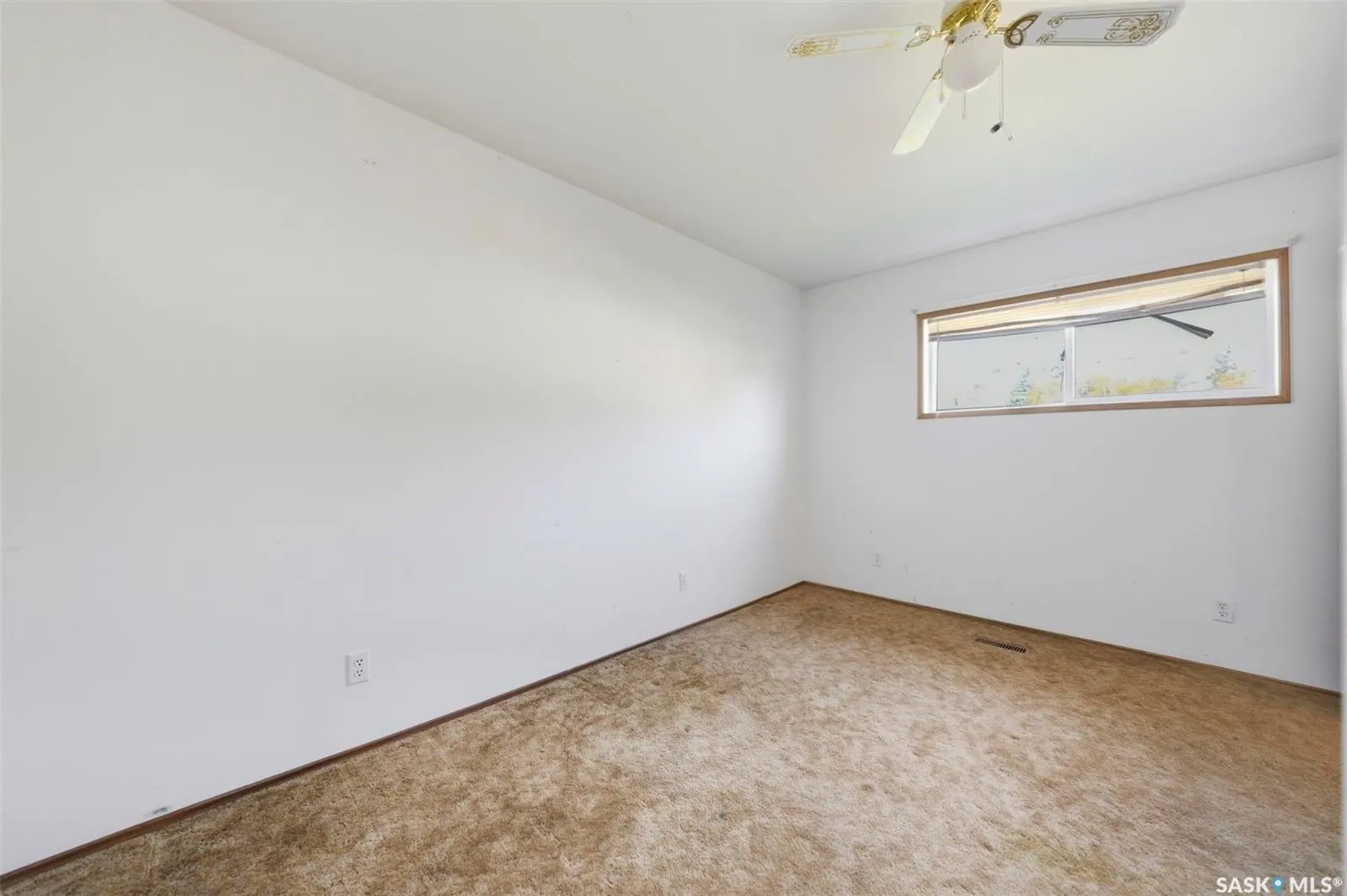117 3rd STREET E