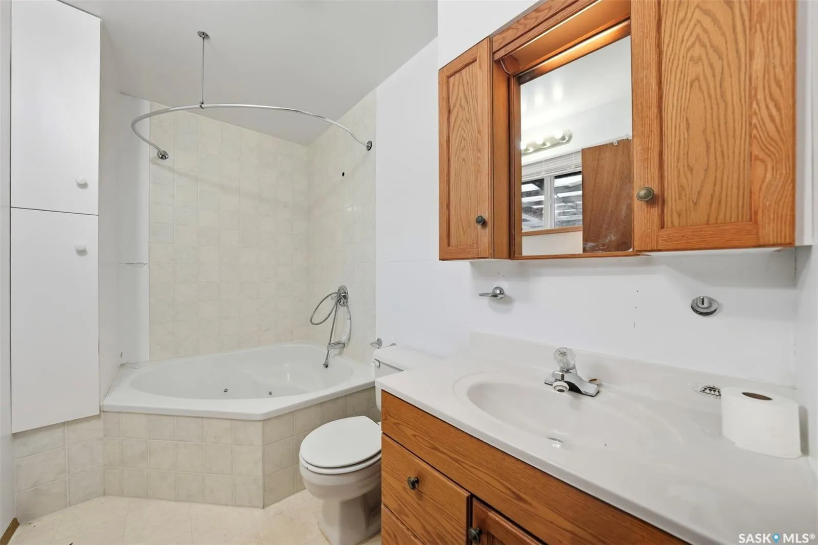 117 3rd STREET E