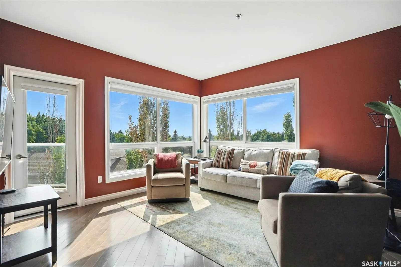 227 Pinehouse DRIVE, #305