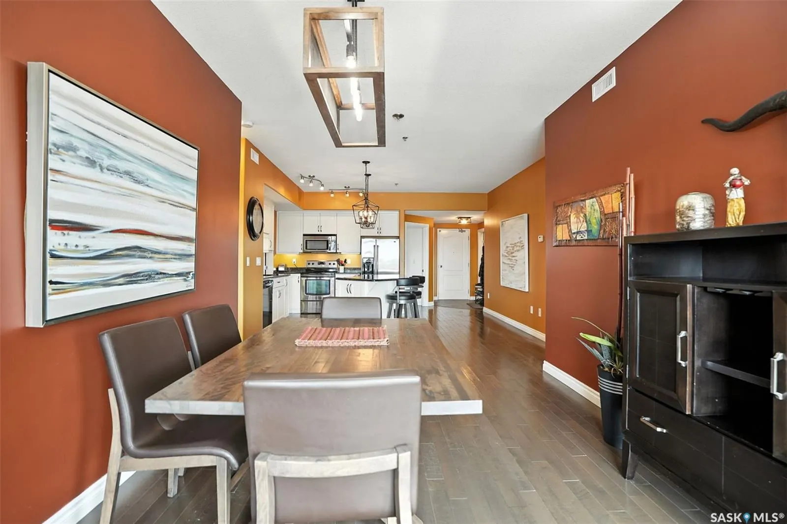 227 Pinehouse DRIVE, #305