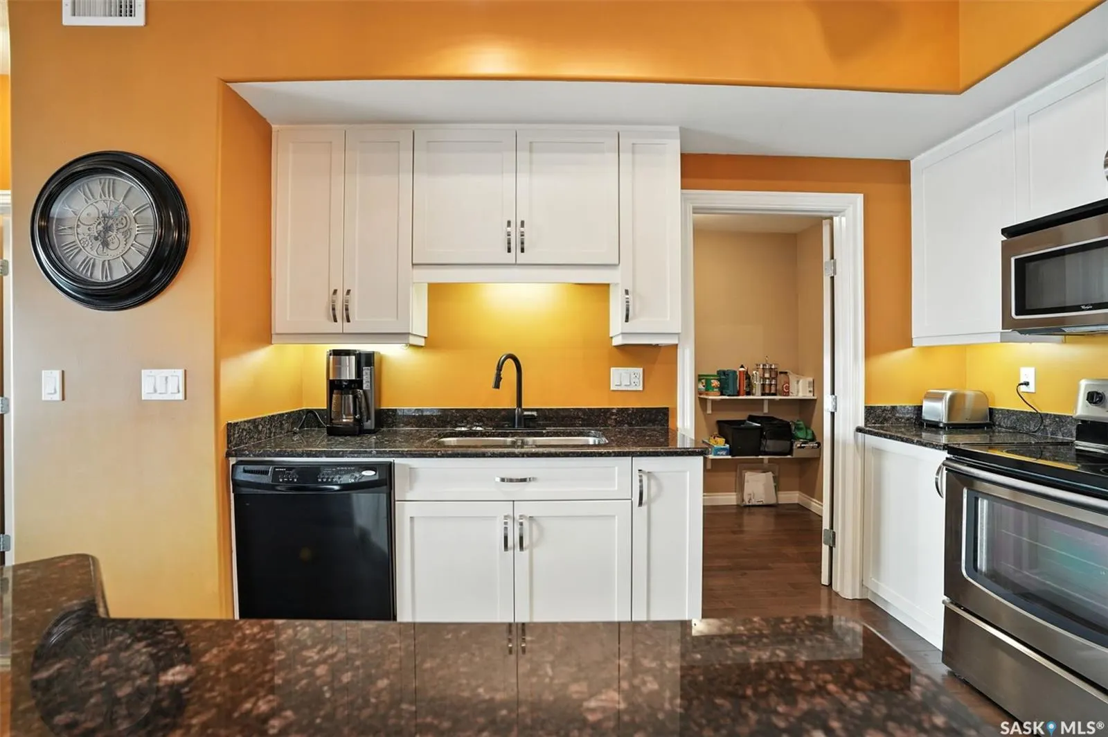 227 Pinehouse DRIVE, #305