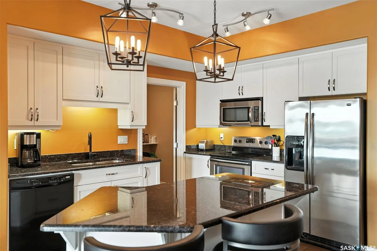 227 Pinehouse DRIVE, #305