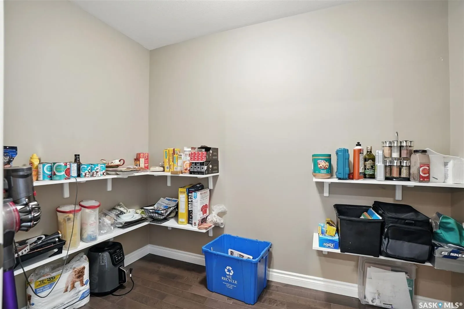 227 Pinehouse DRIVE, #305