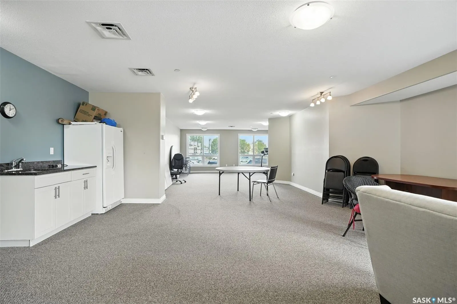 227 Pinehouse DRIVE, #305