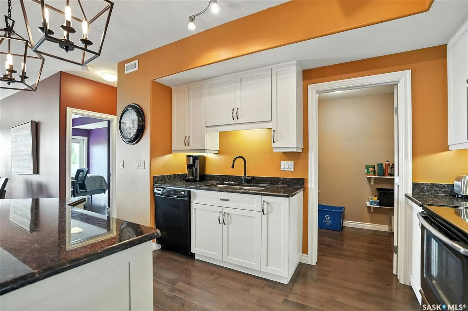 227 Pinehouse DRIVE, #305