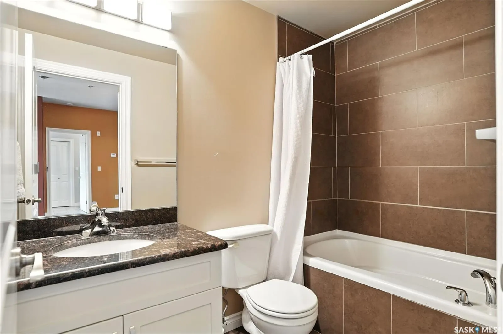 227 Pinehouse DRIVE, #305