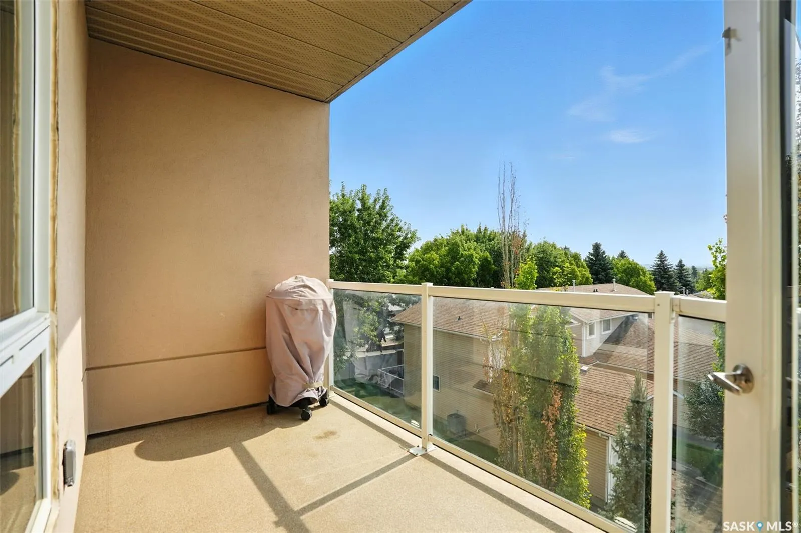 227 Pinehouse DRIVE, #305