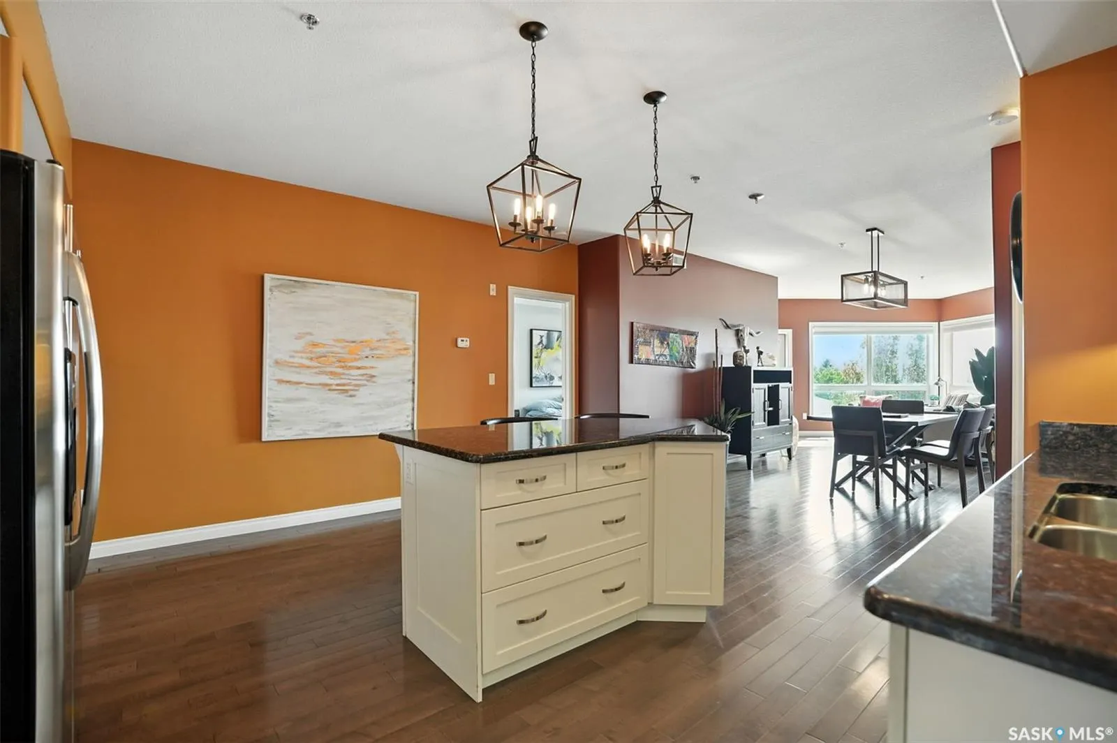 227 Pinehouse DRIVE, #305