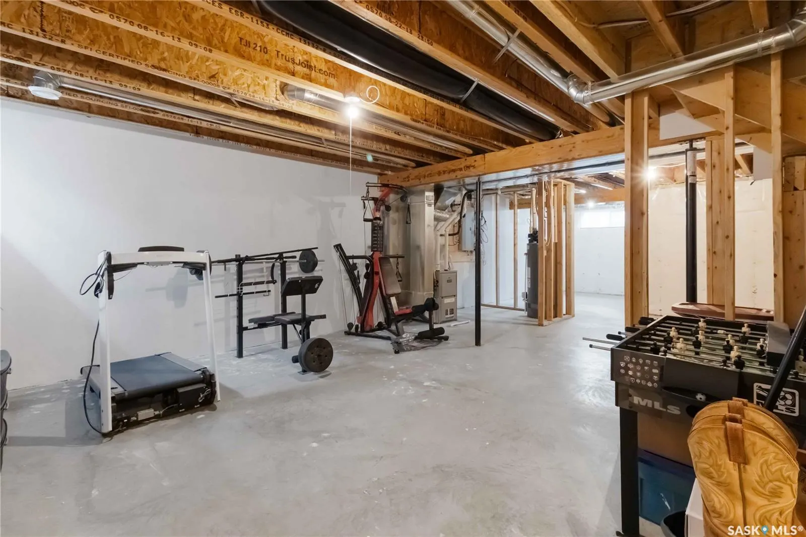 232 Maningas BEND