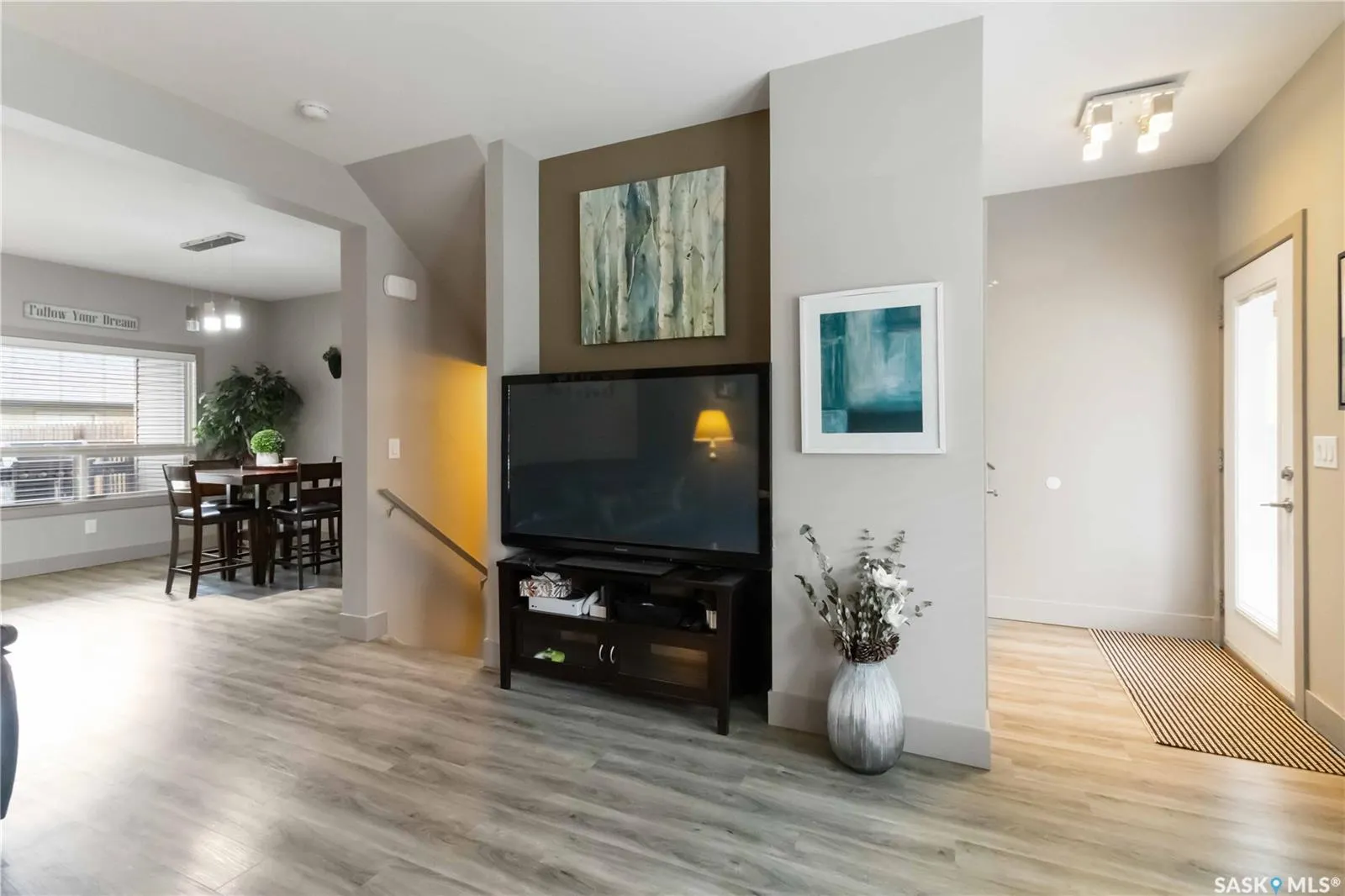 232 Maningas BEND