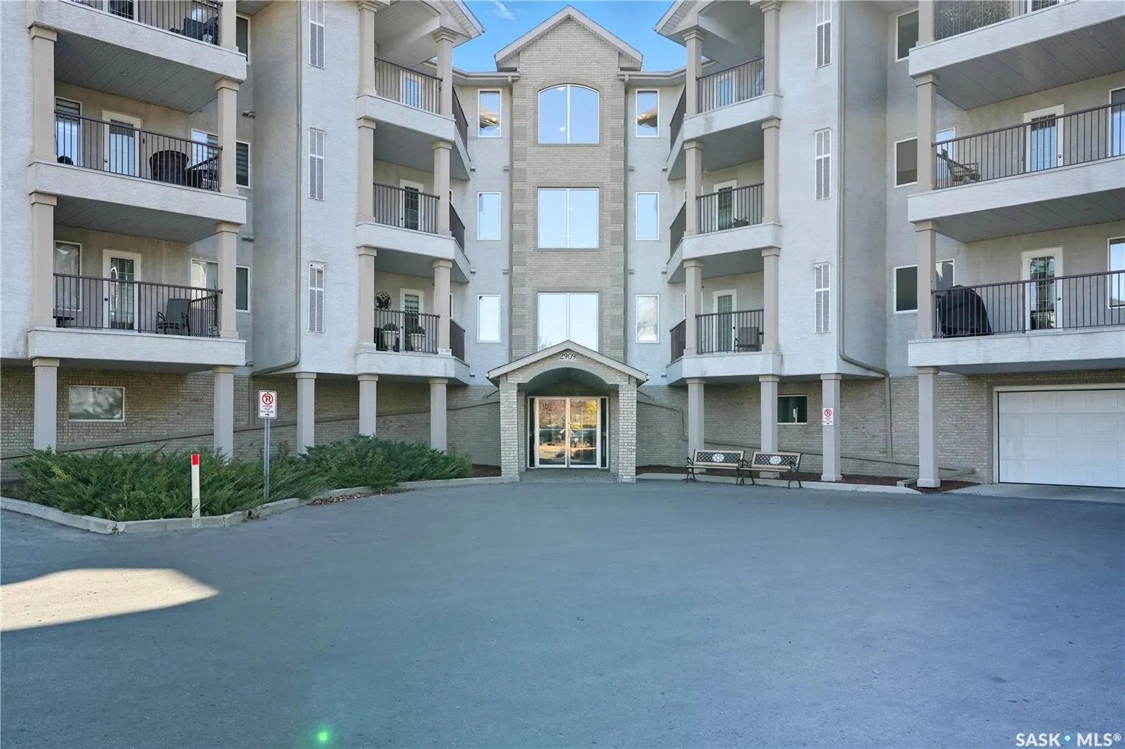 2909 Arens ROAD E, #411