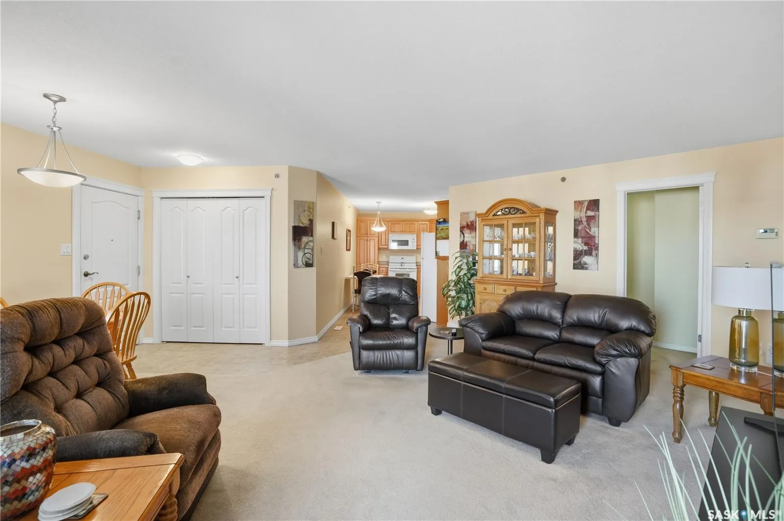 2909 Arens ROAD E, #411