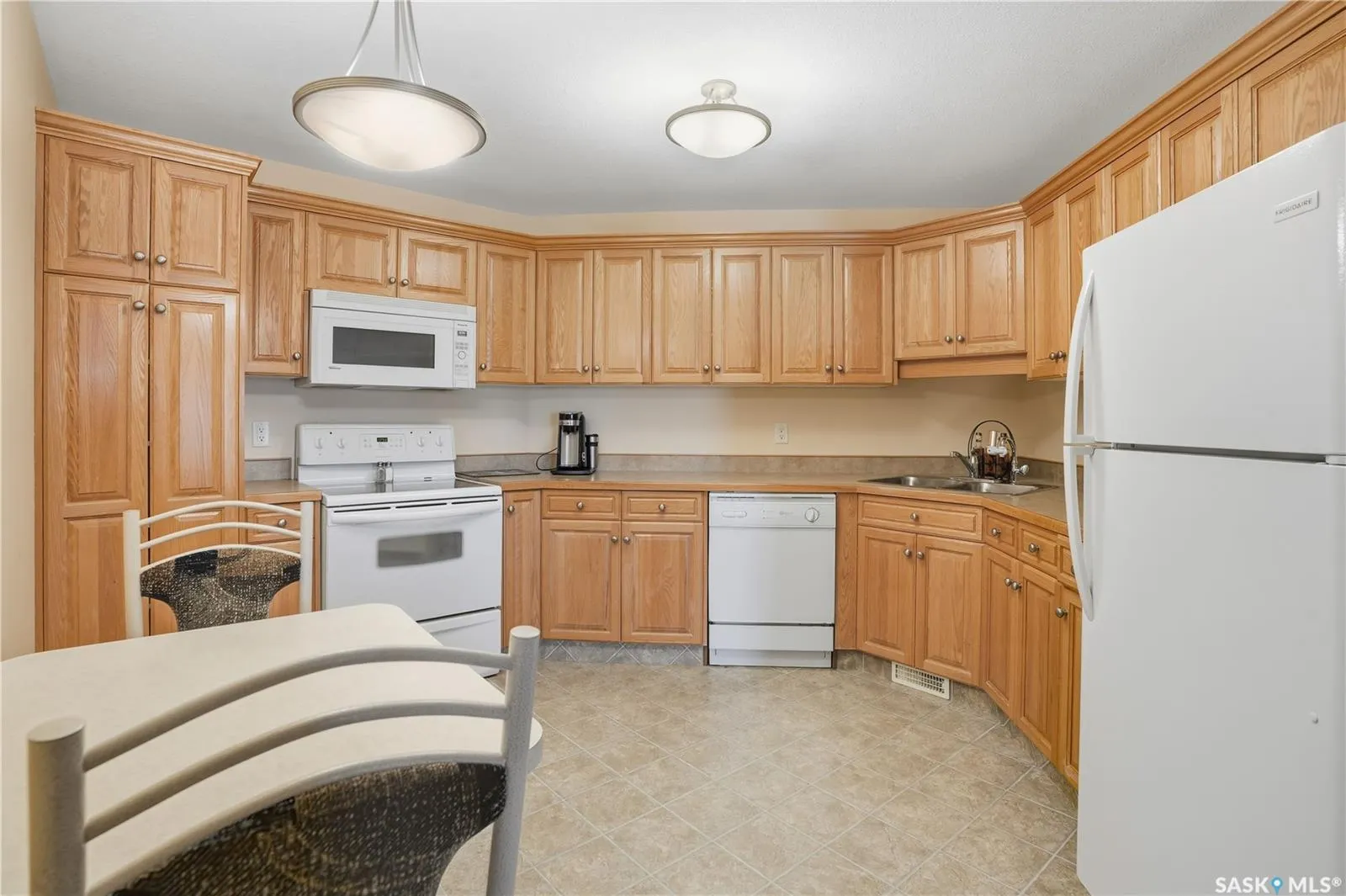 2909 Arens ROAD E, #411