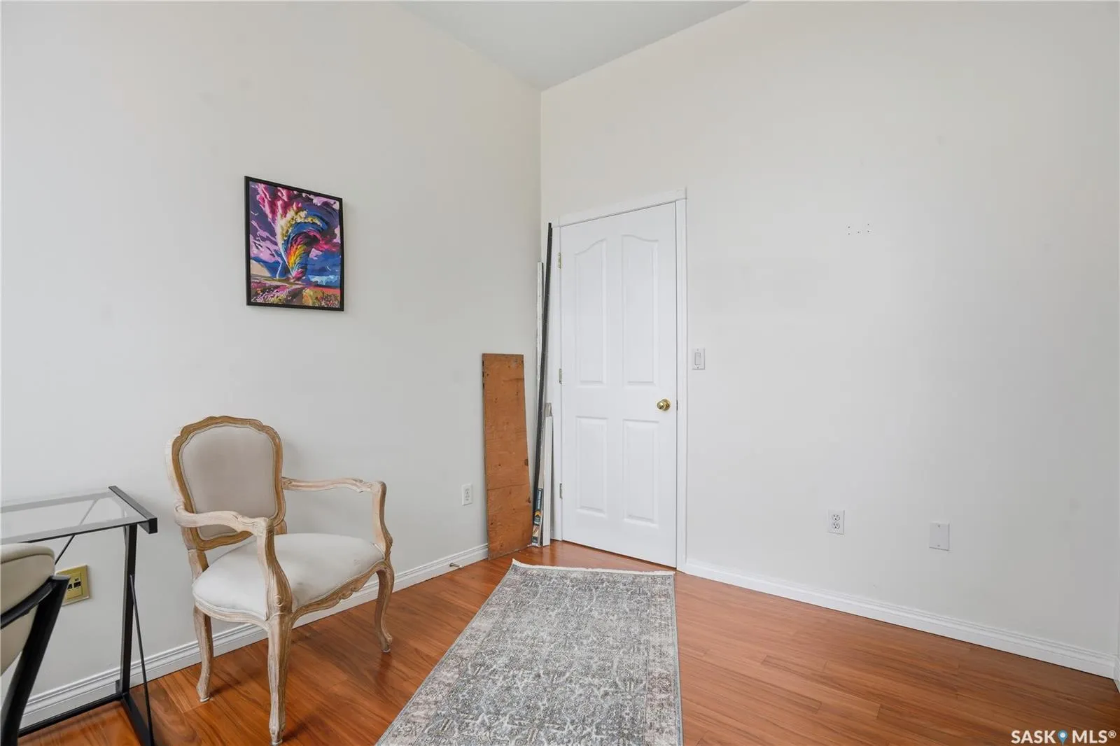 1901 VICTORIA AVENUE, #201