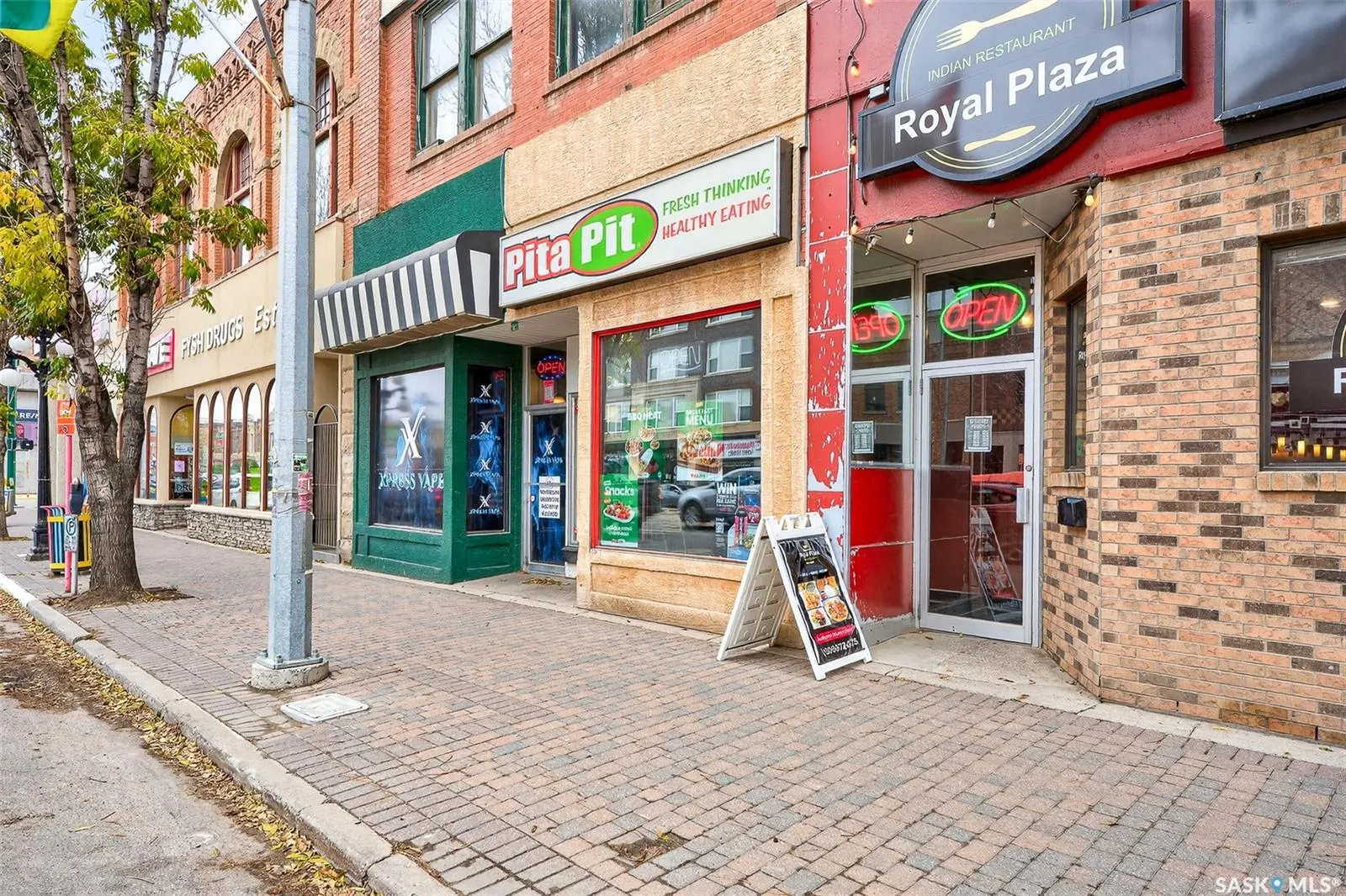 220-222 Main STREET N