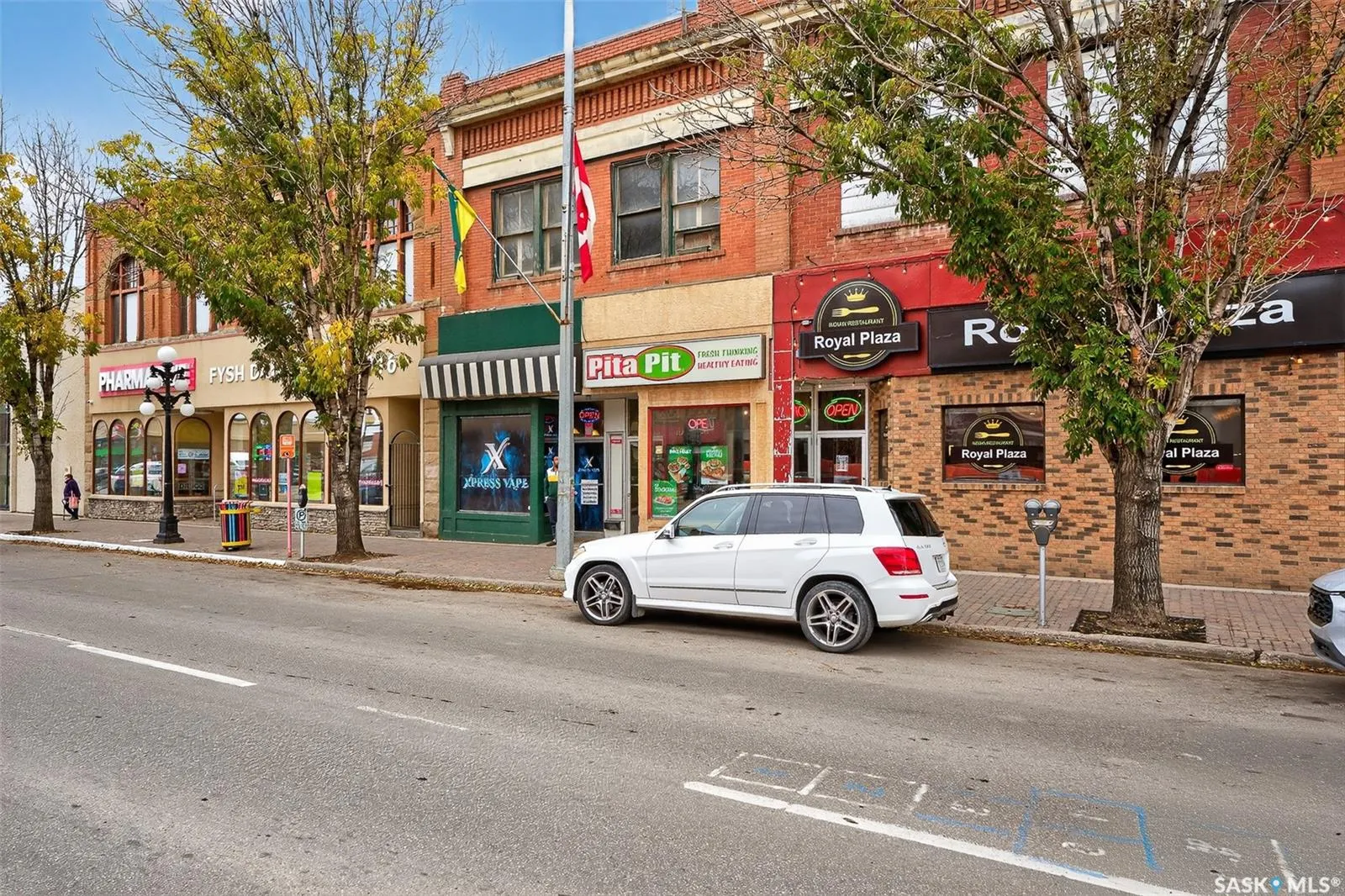 220-222 Main STREET N