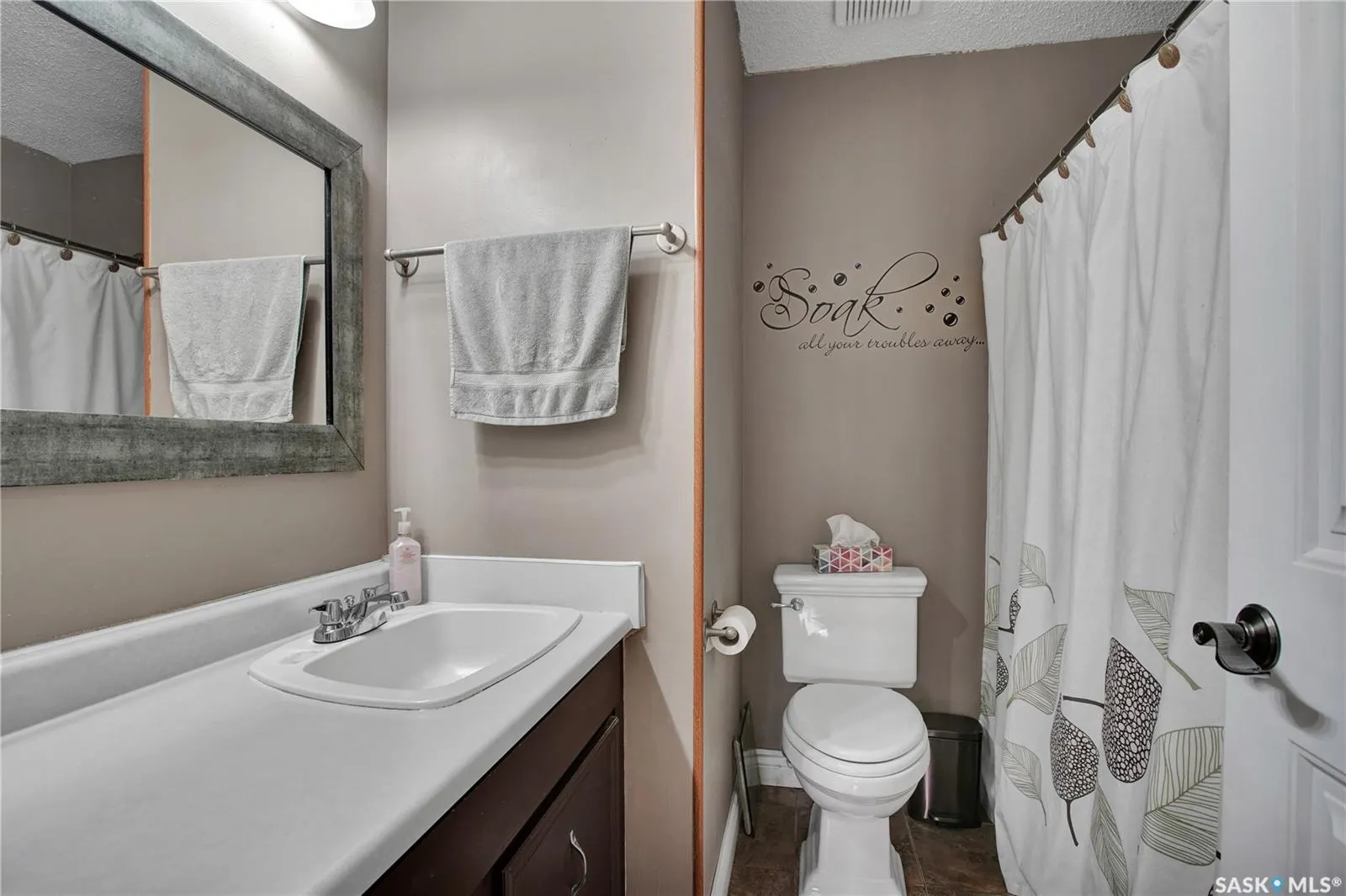 213 Main Street, #202D