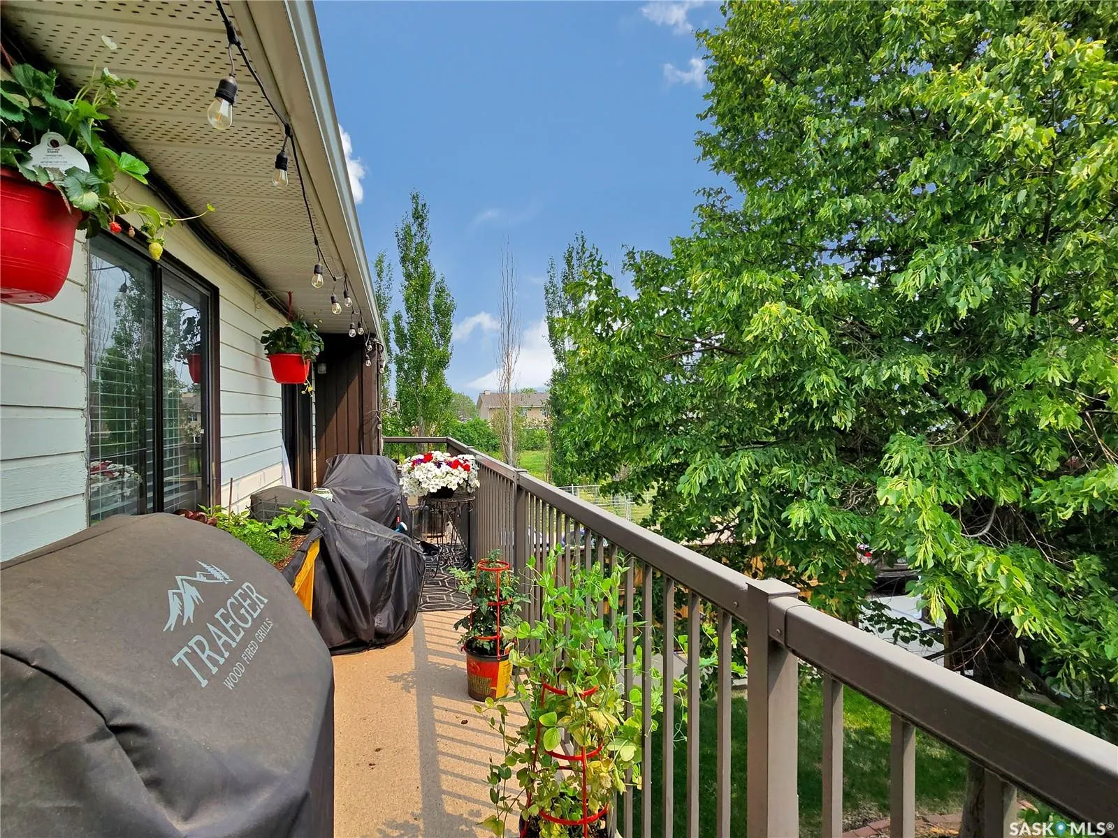 213 Main Street, #202D