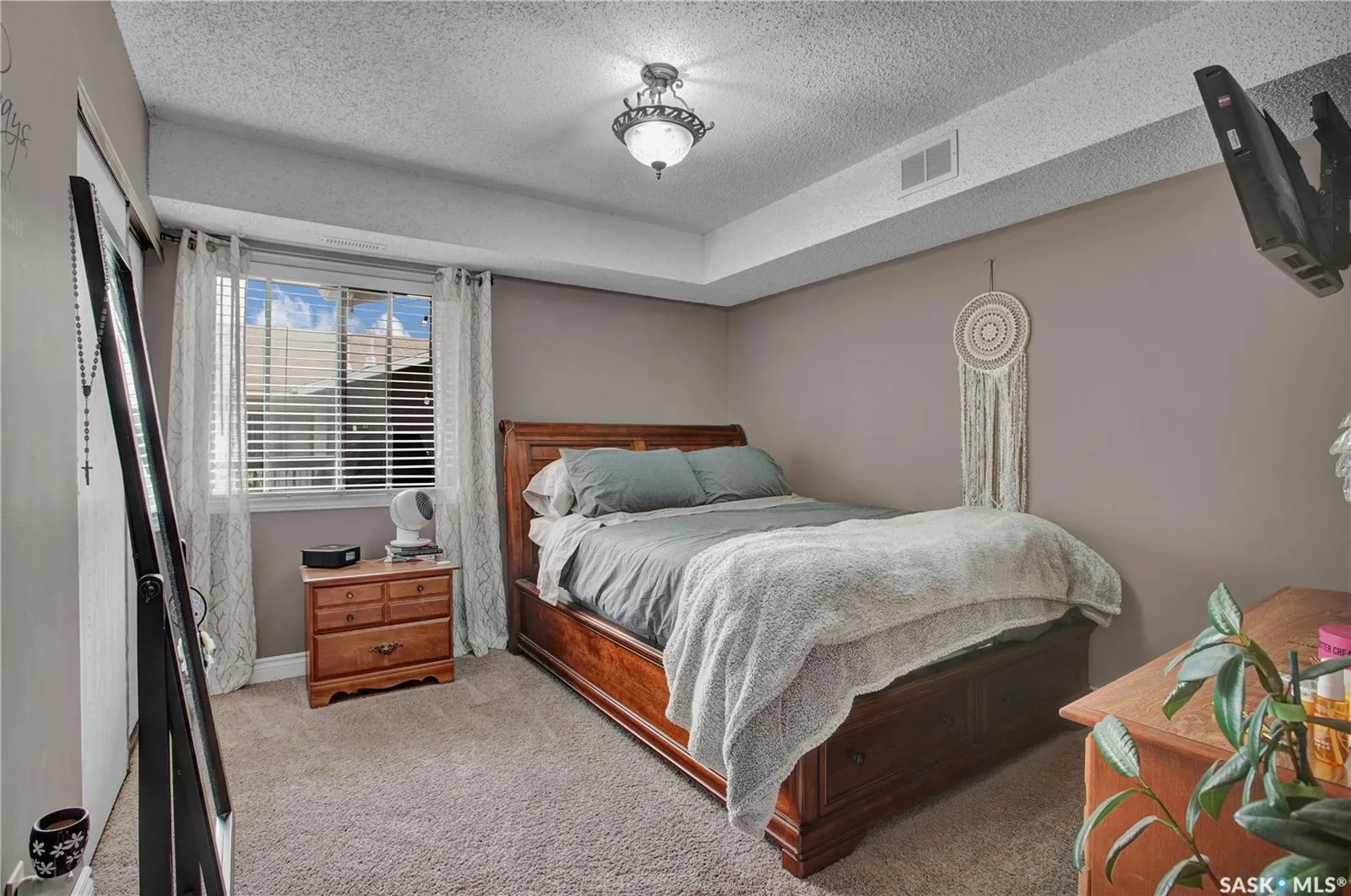 213 Main Street, #202D