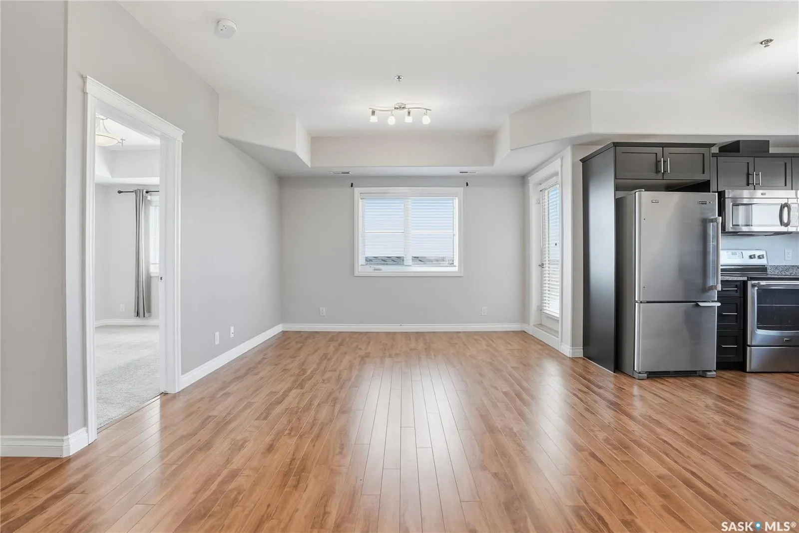 412 Willowgrove SQUARE, #323