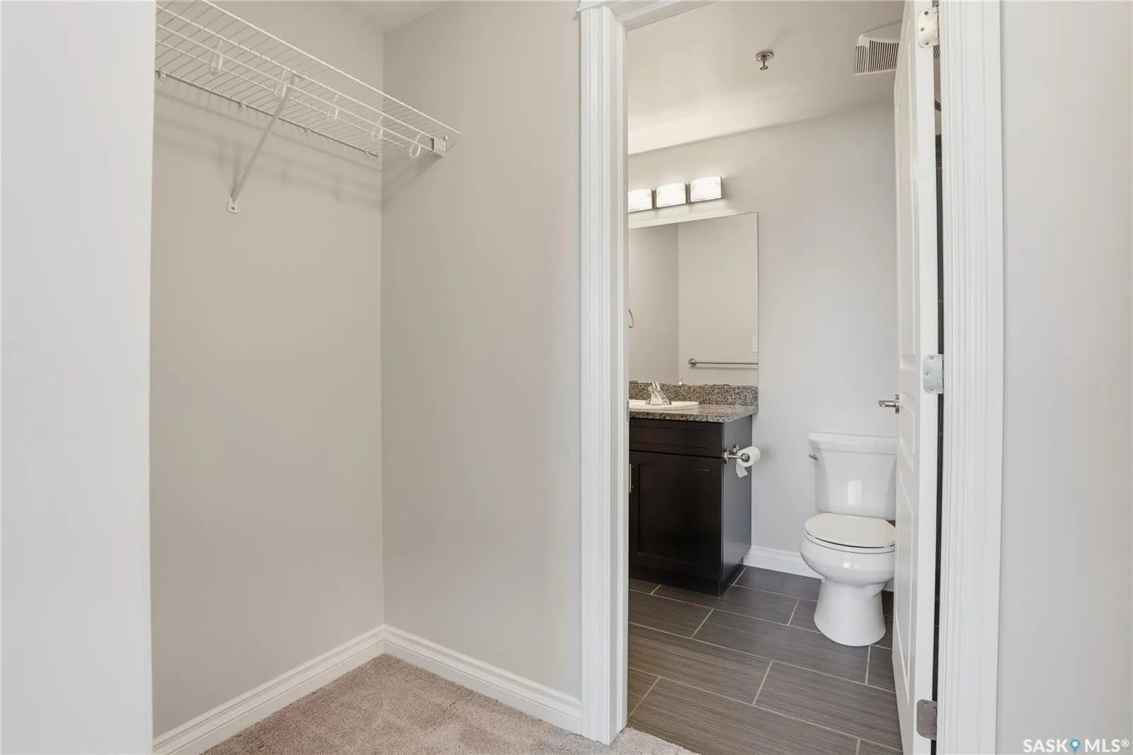 412 Willowgrove SQUARE, #323