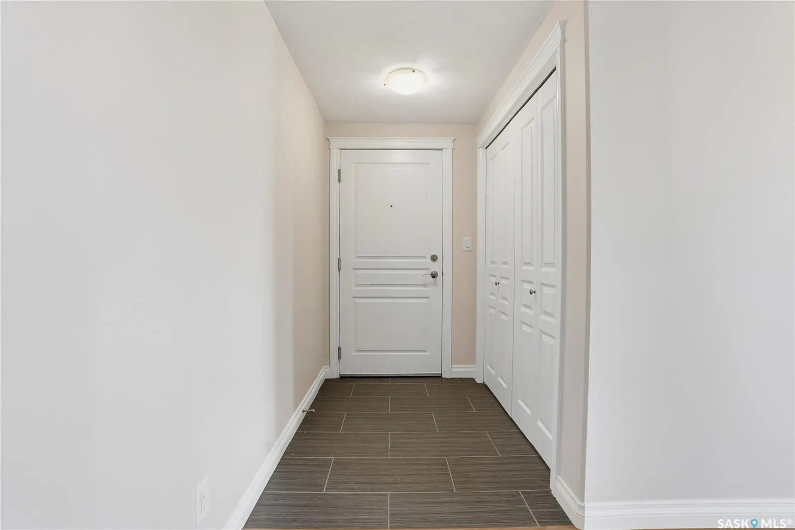 412 Willowgrove SQUARE, #323