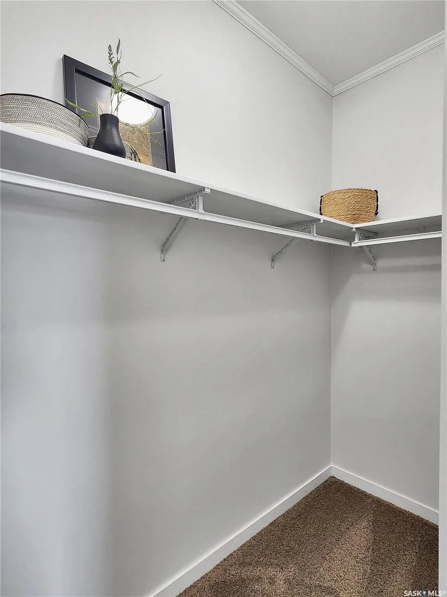 545 Hassard CLOSE, #109