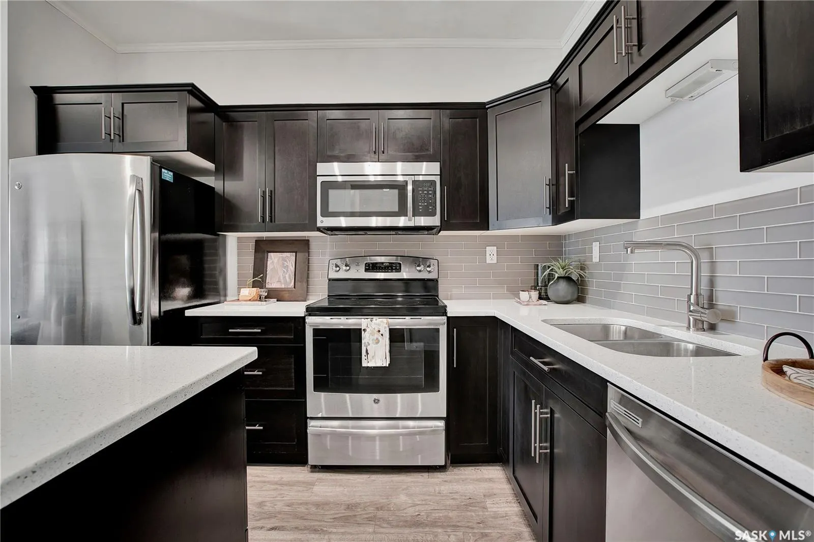 545 Hassard CLOSE, #109