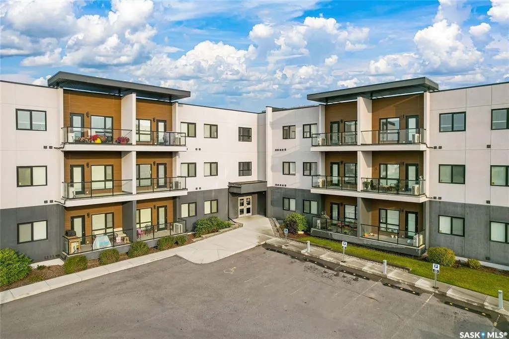 545 Hassard CLOSE, #109