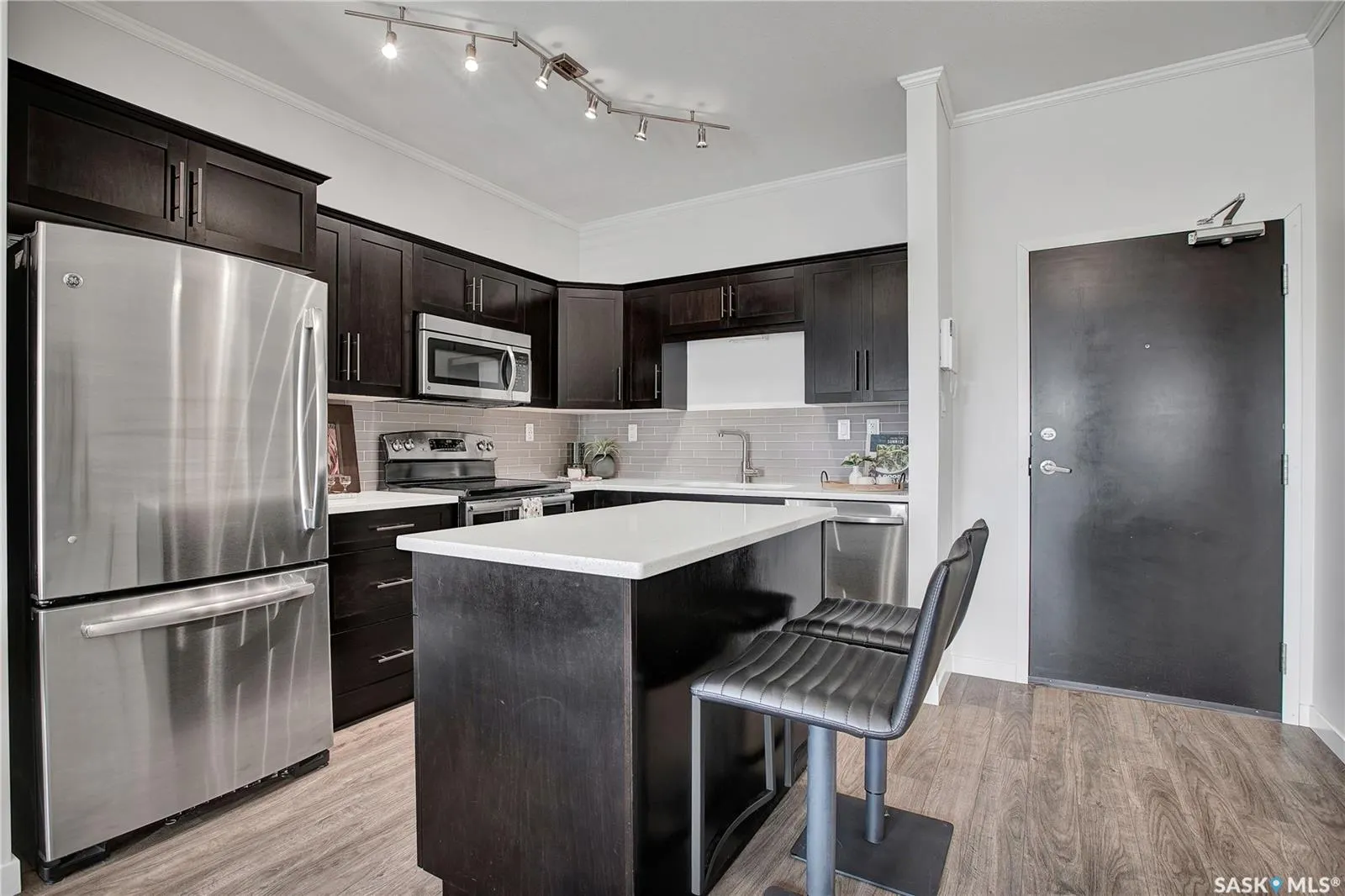 545 Hassard CLOSE, #109