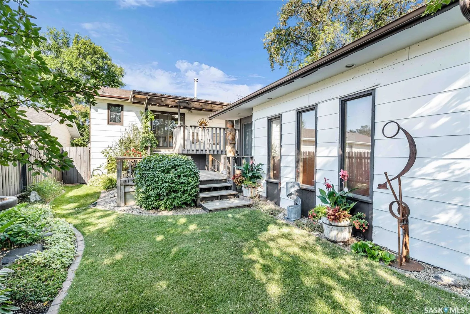 623 Priel CRESCENT